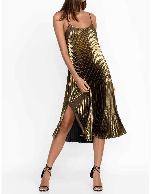 Modern Chic Discounts Romantic Detailing Gold Gem Pleated Midi Dress