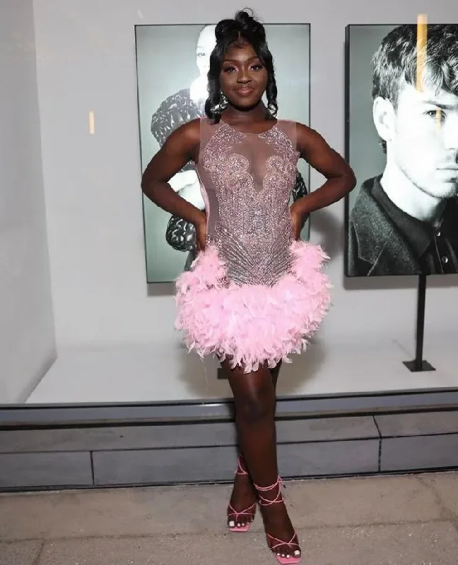 Trendy Street Style Casual Elegance Pink Short Prom Homecoming Dress for Black Girl Sparkly Crystal Feather Sheer Mesh Birthday Celebrity Gown kleider damen