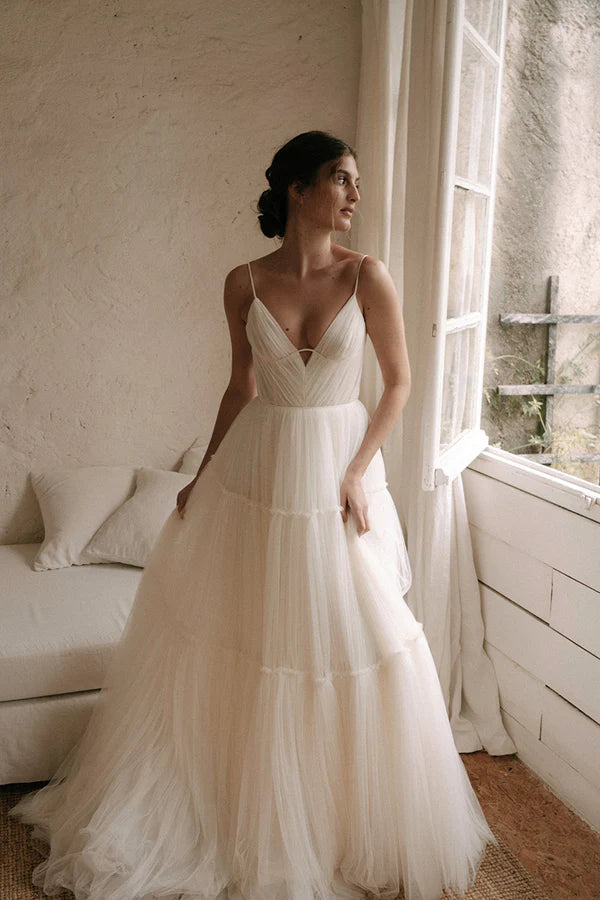 Additional Time-Limited Offers Sophisticated Cut A-shaped deep V-neck sheer bohemian style wedding dress beach bride dress