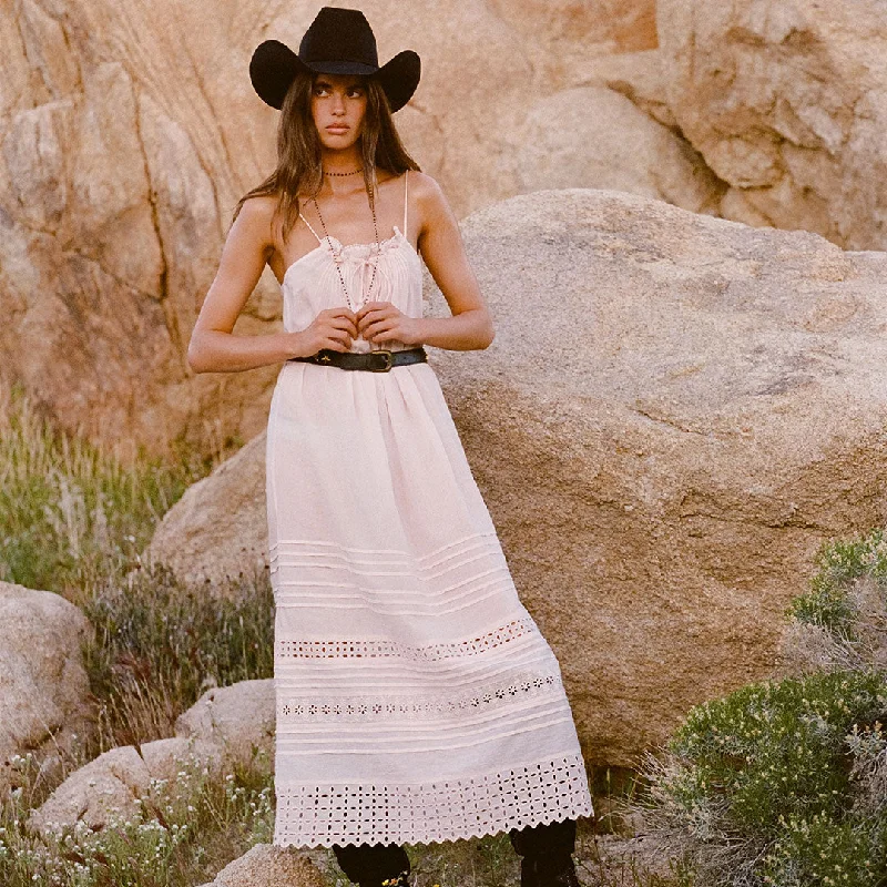 Hot Picks Graceful Movement Love in the Afternoon Lace Maxi Dress