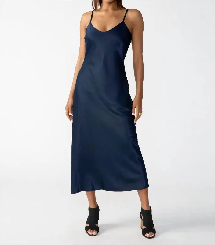 Don't Miss Out Effortless Comfort Slip Midi Dress In Navy Reflection