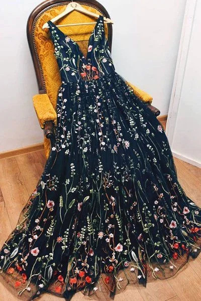 Seasonal Trends Ethnic Cultural Event Wear Black Floral Lace V Neck Long A Line Prom Dress, Evening Dress    cg19857