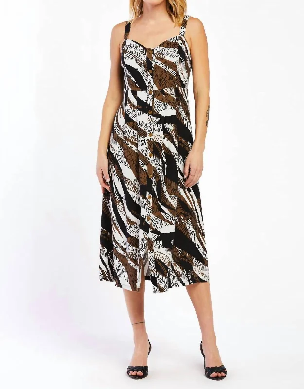 Fashionista Sale Effortless Style Soleta Zebra Midi Dress In Black