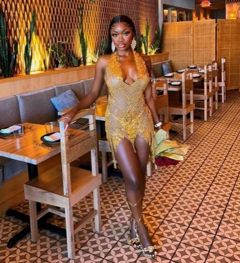 Shop Sales Soft Textures Gold Luxury Halter Women African Cocktail Dresses Beaded Birthday Party Gowns Short Sexy Black Girl Prom Dresses Homecoming