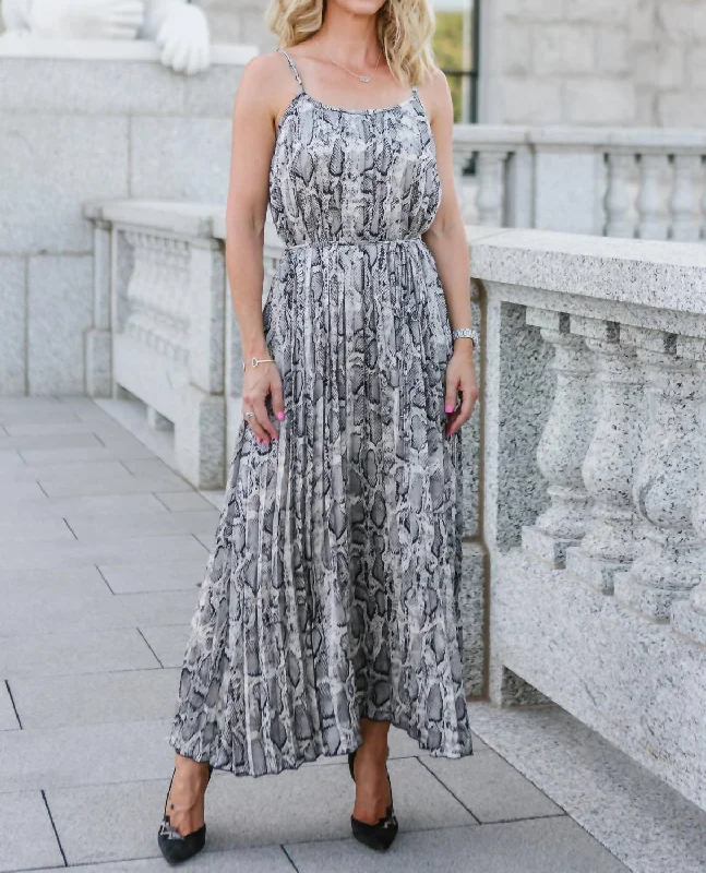 Chic Trends Unveiled Coastal Beach - Inspired Style Mara Midi Dress In Snakeskin