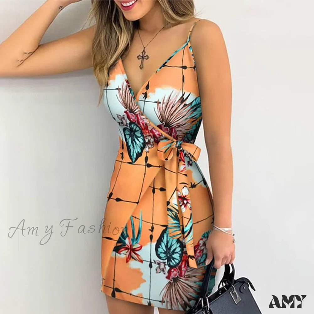 Laid-Back Fashion Offers Fashion-Forward Style Amy Fashion - Holiday Floral Leaves Print V-neck Mini Dress