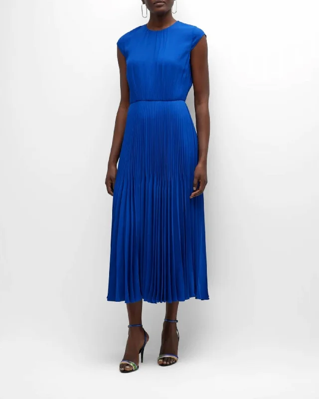 Exclusive Fashion Deals Bohemian Vibe Cap-Sleeve Pleated Midi Dress In Klein Blue