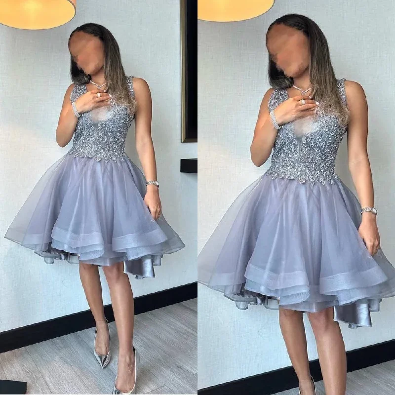 Fashion Essentials Dreamy Draping Fashion V-neck Ball Gown Knee Length Homecoming Dresses Rhinestone Organza Formal Occasion vestidos de formatura فساتين طوي