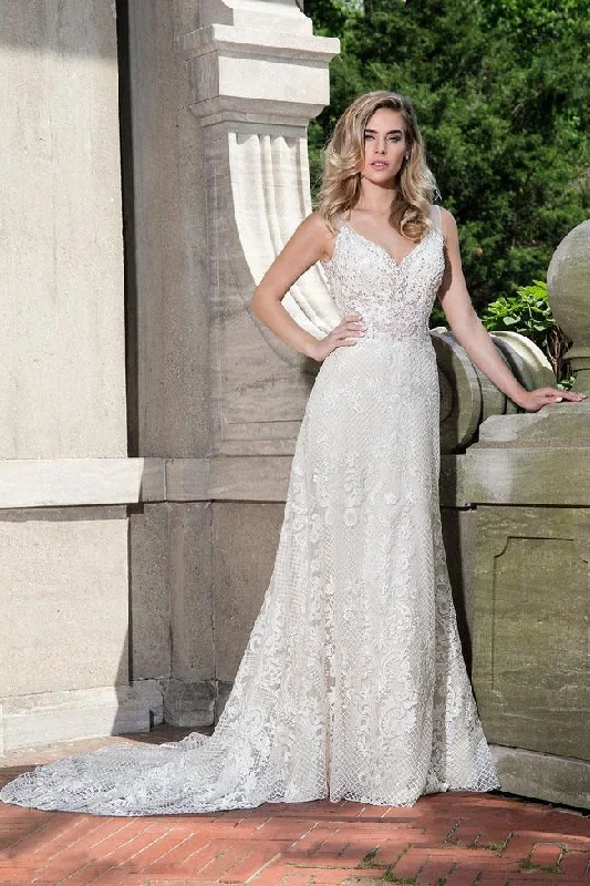 Luxury Fashion Elegant Attire Rachel Allan Bridal - M622 Embroidered V-neck A-line Dress