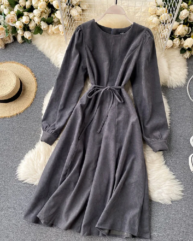 Flirty Fashion Discounts Bold Silhouette Retro round neck long sleeve dress  1020