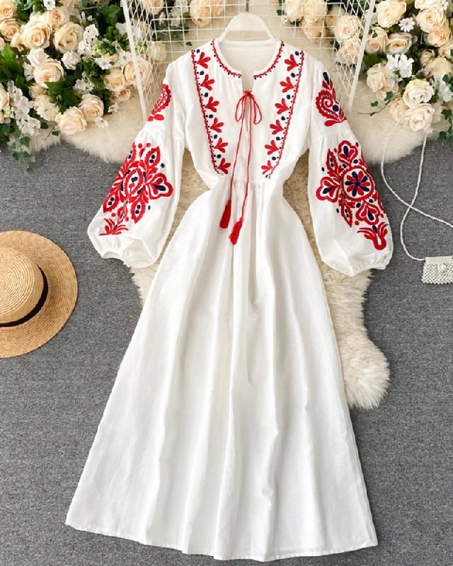 Fashionable Comfort Promotions Urban Sophistication Loose embroidered dress long sleeve dress  1015