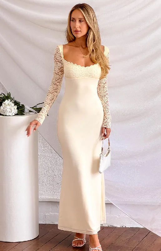 Romantic Chic Deals Y2K Nostalgic Fashion Look Orlanda Cream Maxi Dress