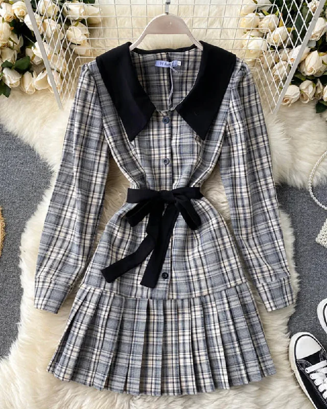 The Good Stuff Flowy Fabric Cute plaid long sleeve dress  1011